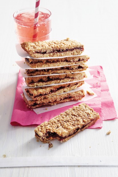 Whole Grain Fruit-Filled Bars