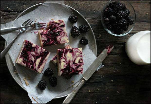 Blackberry Cheesecake Bars | The Brunette Baker