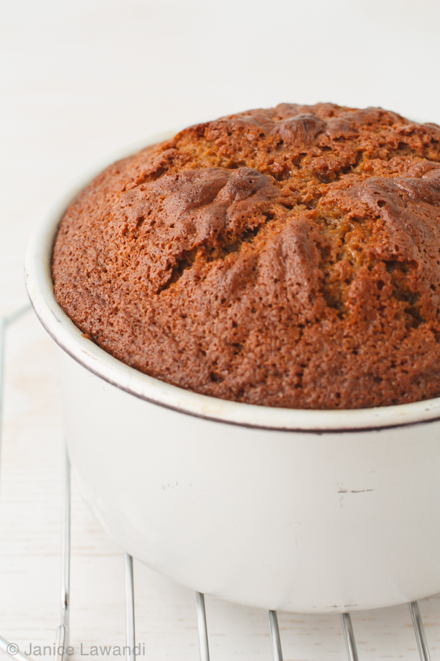 Kitchen Geekery: Prepping Cake Pans | Food Bloggers of Canada