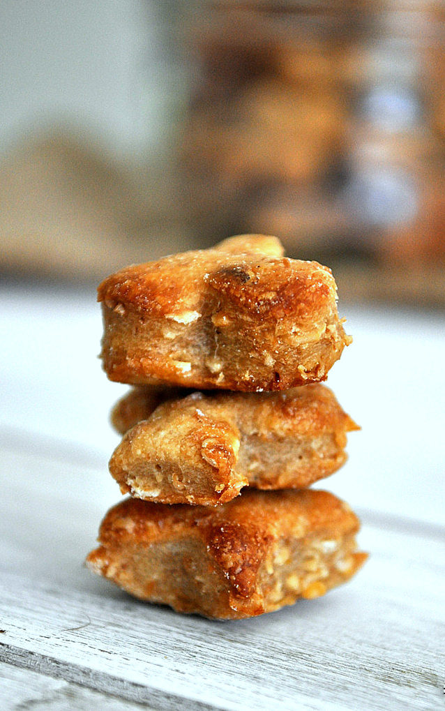 Holiday Entertaining Menu Plan | The Holiday Sweets Table