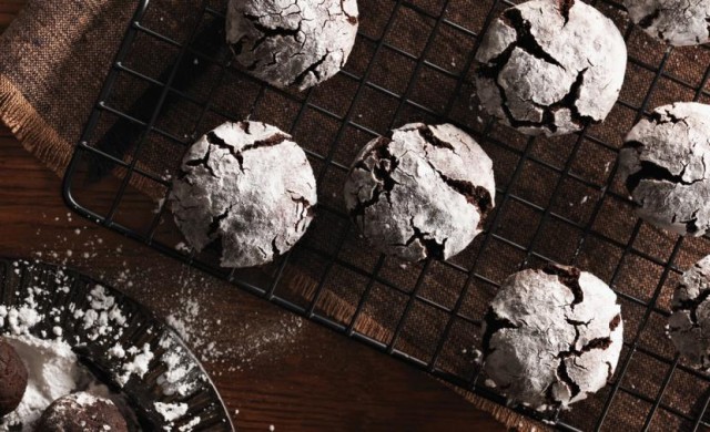 Holiday Entertaining Menu Plan | The Holiday Sweets Table