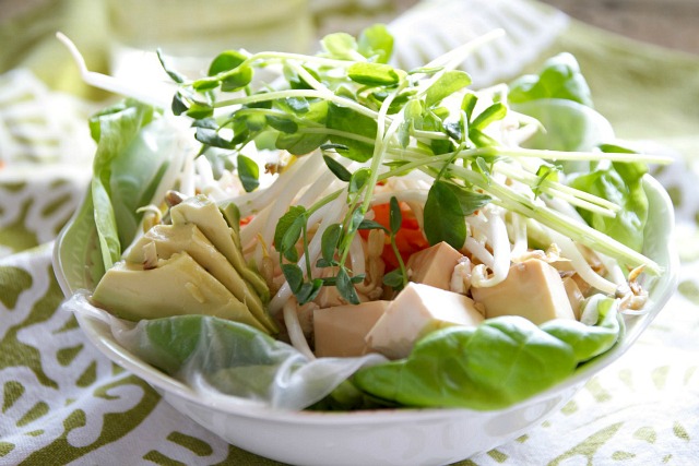 FBC Lighten Up Roundup - 15 Salads that Eat Like a Meal | Food Bloggers of Canada