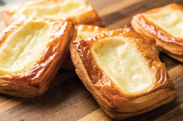 La Boulange Cheese Danish