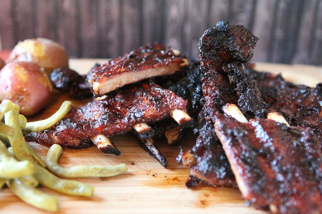 Outdoor Living: BBQ'd ribs | Food Bloggers of Canada