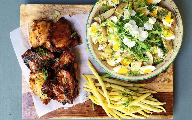 20 Minute Chicken Thighs and New Potato Salad | Food Bloggers of Canada