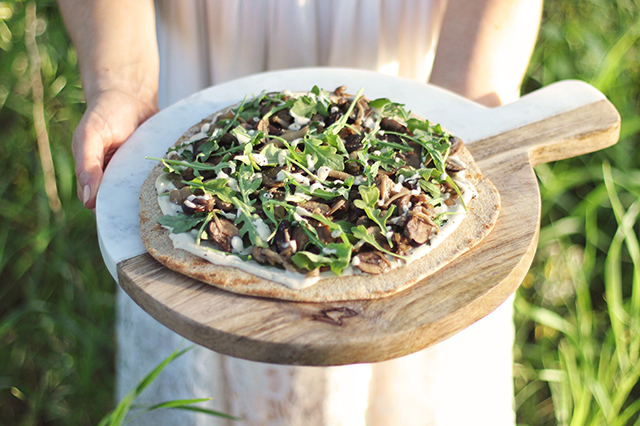 Easy Vegan White Mushroom Pizzas | Food Bloggers of Canada