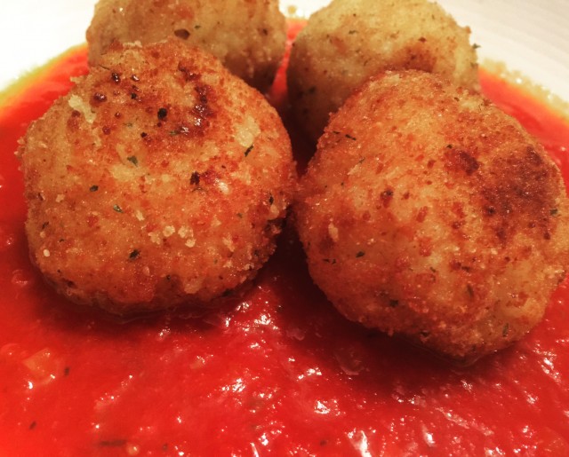 FBC Featured Member: Books, Love and Lattes