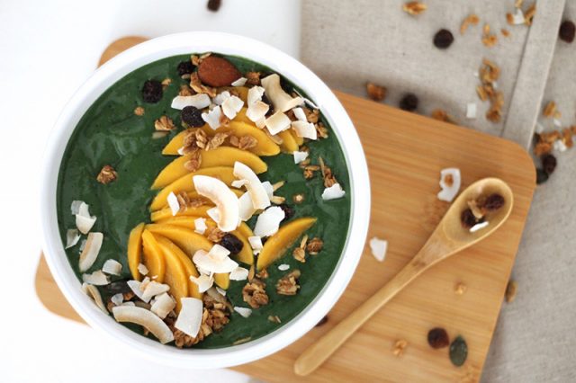 Green smoothie bowl