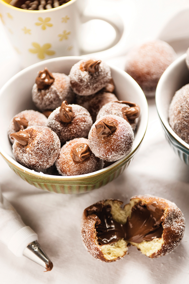 Cookbook Corner: Nonna’s Way: A Collection of Classic Italian Cookie Recipes. | Food Bloggers of Canada