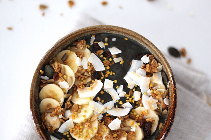 Purple Nourish Gluten-Free Smoothie Bowl | Food Bloggers of Canada