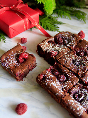 Raspberry Brownies | A Slice of Fruit