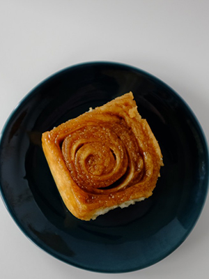 Chelsea Buns | MBA Mama Musings