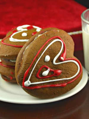 Heart Stuffed Ginger Cookies | Kitchen Divas