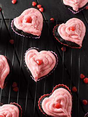 Dark Chocolate Cinnamon Heart Cupcakes | The Endless Meal