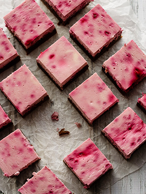 Raspberry Cheesecake Brownies | Bake Eat Repeat