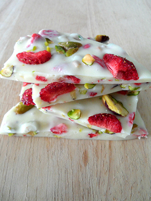 Strawberry Pistachio White Chocolate Bark | Leelalicious