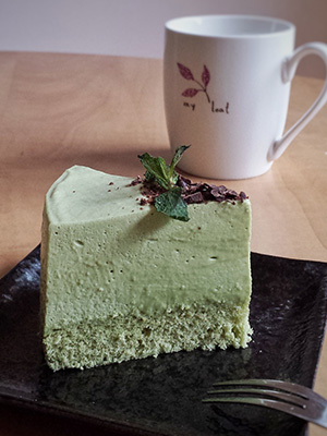 Matcha (Green Tea) Mousse Cake | Tiny Sweet Tooth