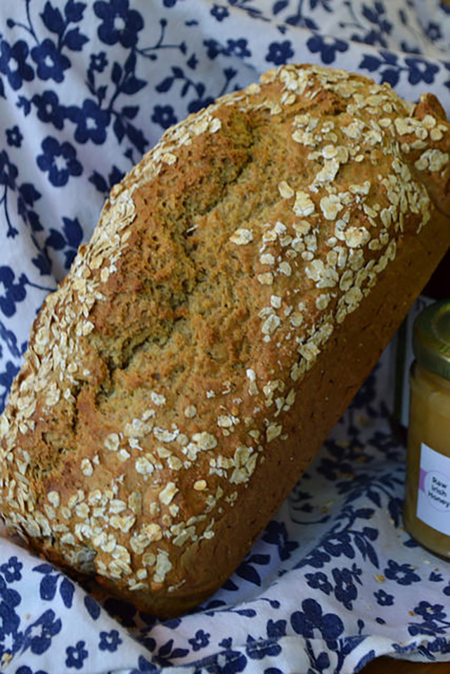 Traditional Irish Brown Bread | Food Bloggers of Canada