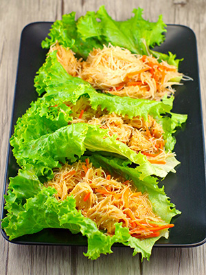 Easy Sriracha Chicken Noodle Lettuce Wraps | Food Meanderings