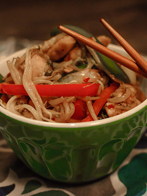 Spicy Honey Garlic Chicken Stir Fry | Peppers and Pennies