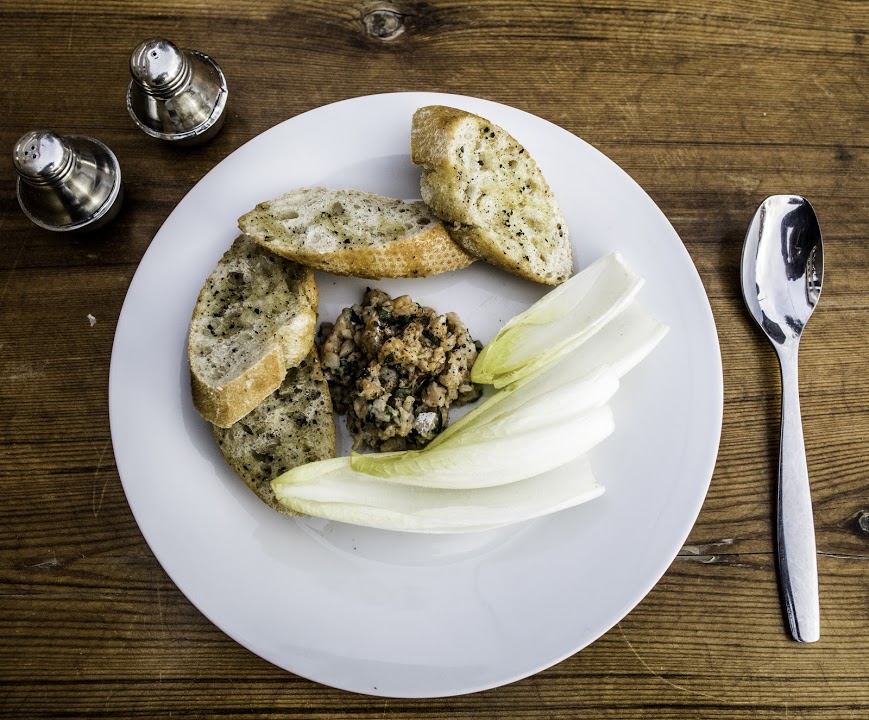 Chef Ayla Smith of Woodcutter's Kitchen | Food Bloggers of Canada