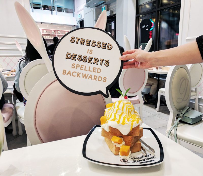 Dazzling Cafe in Toronto