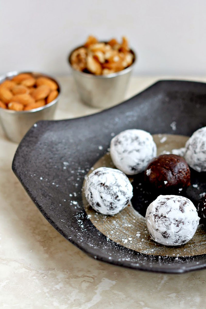 Chocolate Truffle Energy Bites