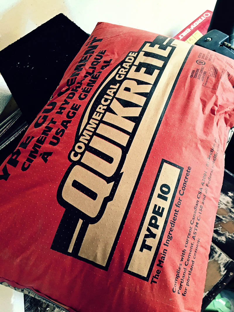 Make Your Own Hypertufa and Faux Stone Planters | Food Bloggers of Canada