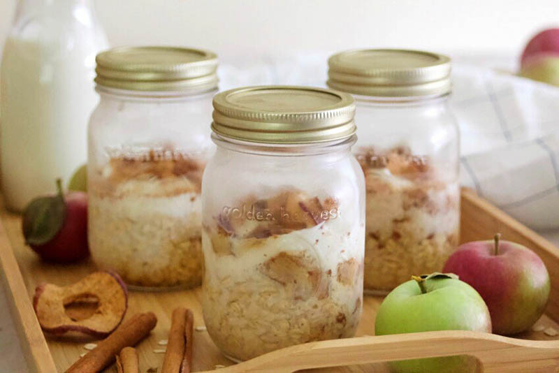 Easy Apple Cinnamon Overnight Oats
