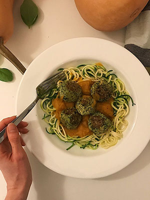 Boulettes de Tofu aux Épinards | Michele Rousseau DTP