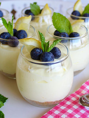 Lemon Cheesecake Mousse | Sneaky Mommies
