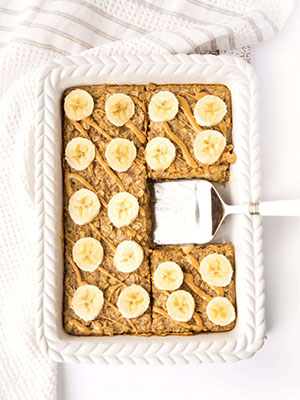 Peanut Butter Banana Baked Oatmeal | Haute & Healthy Living