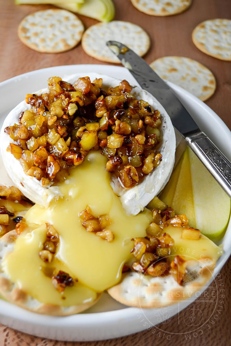 Baked Brie with Apple, Walnut and Caraway | Diversivore