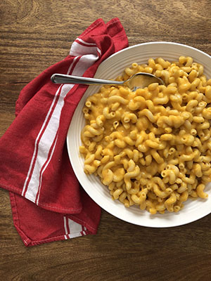 The Easiest Weeknight Butternut Squash Mac and Cheese | How To Eat