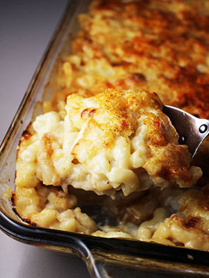 Baked Macaroni and Cheese - Spanish Style | Our Happy Mess