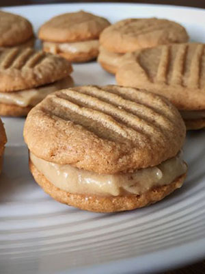 Peanut Butter Banana Nice Cream Sandwiches | How To Eat