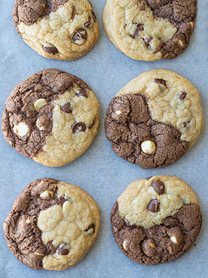 Double Reverse White Chocolate Chip Cookies | Mommy Kat and Kids