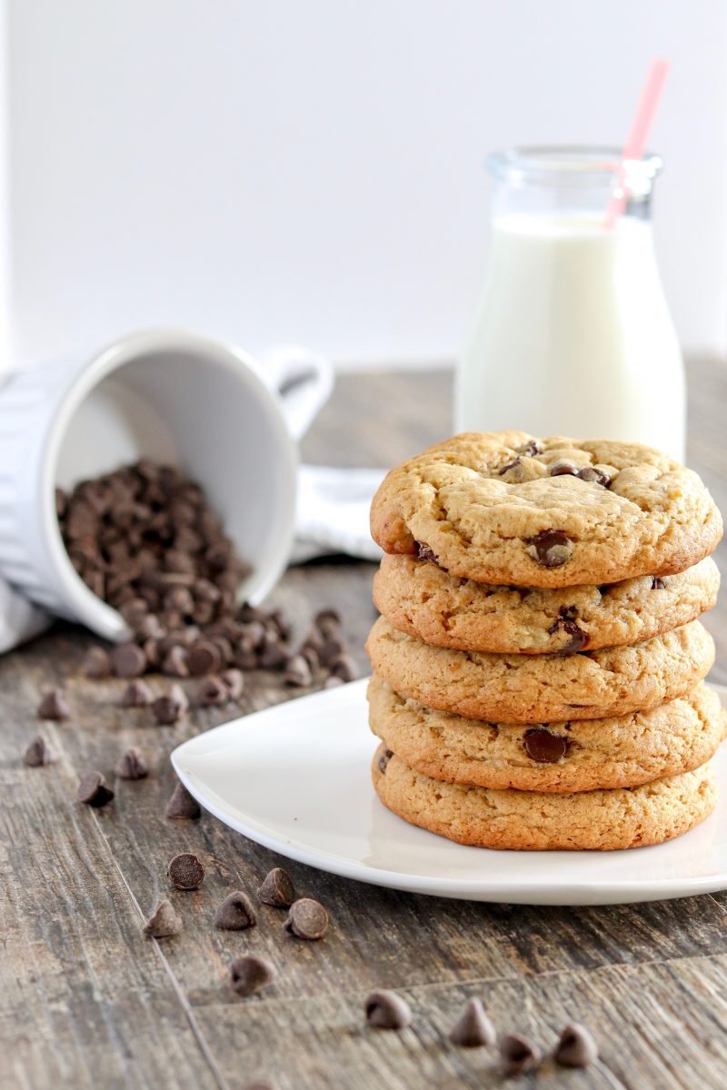 Peanut Butter Banana Chocolate Chip Cookies | Whipped It Up