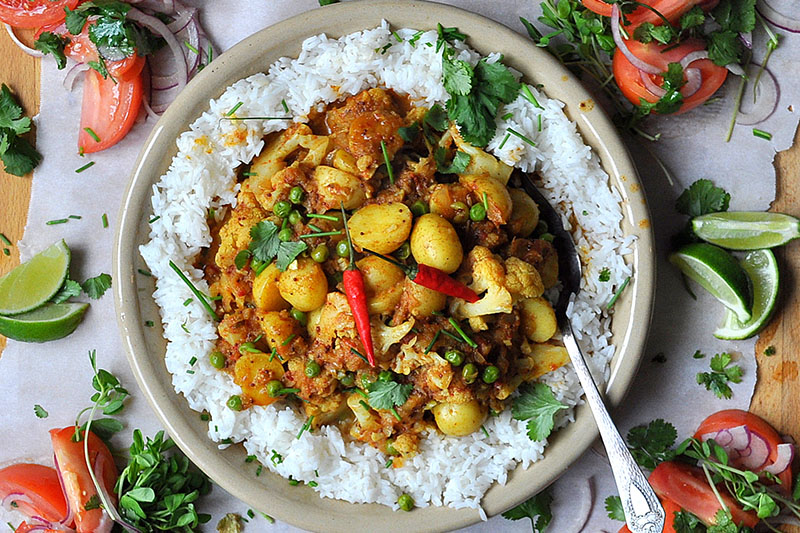 20 Minute Cauliflower and Potato Curry