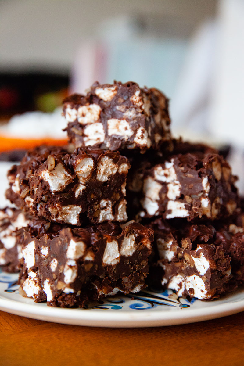 Rocky Road Rice Bars | Food Bloggers of Canada