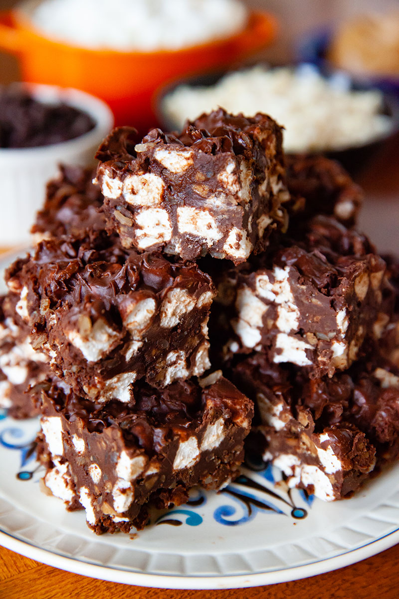 Rocky Road Rice Bars | Food Bloggers of Canada