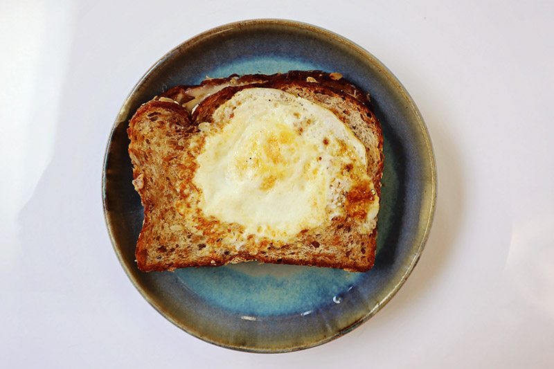 Grillled Cheese Toad in the Hole Sandwich | Food Bloggers of Canada