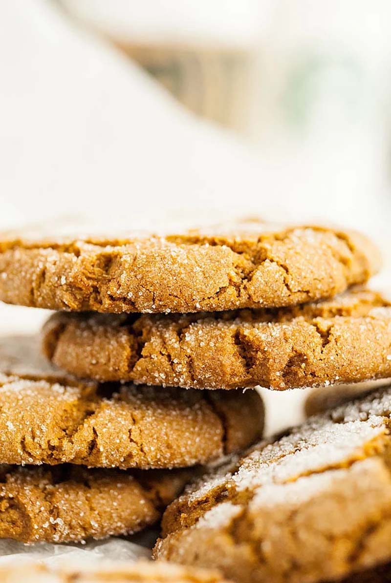 Ginger molasses cookies