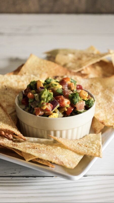 Guacamole with chips.